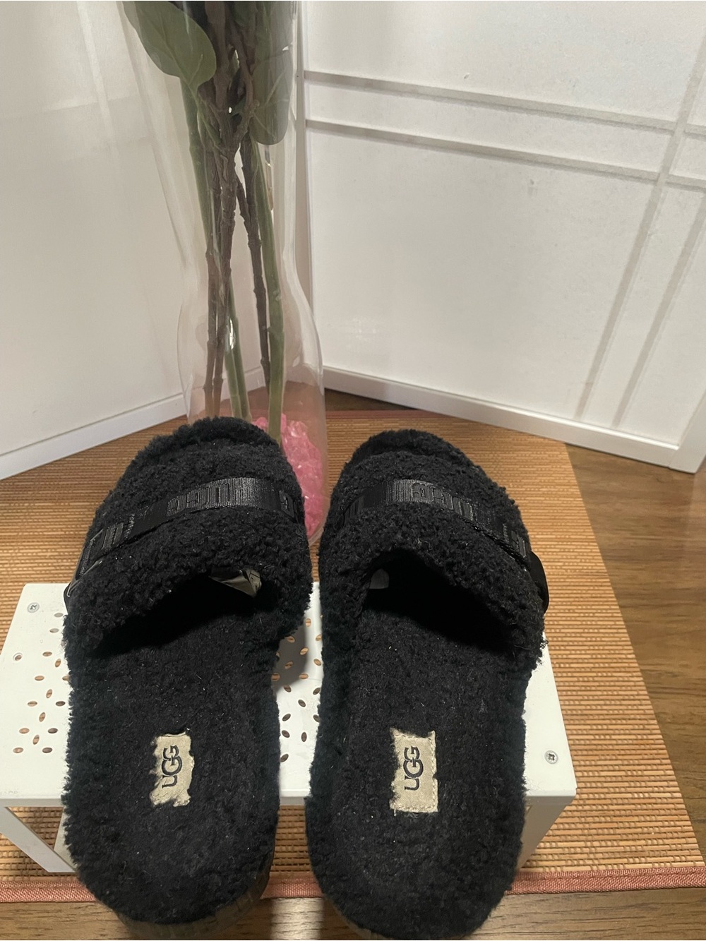 UGG Fluffita Slide Slippers Black Size 7 STYLE: 1113475-BLK - Picture 6 of 15